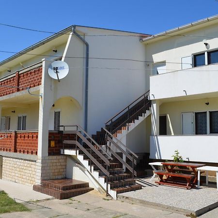 Apartments Aneva 1 Башка Экстерьер фото